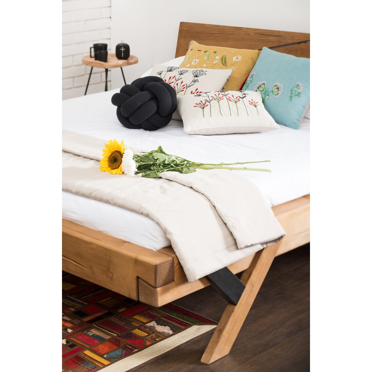 Beam bed 200 x 200 cm