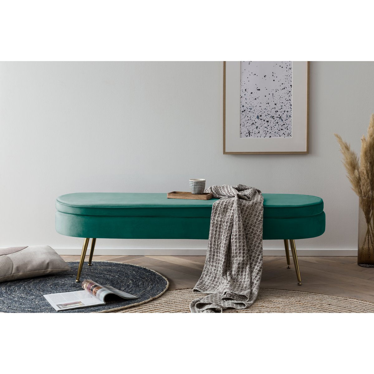 Long oval pouf in green velvet