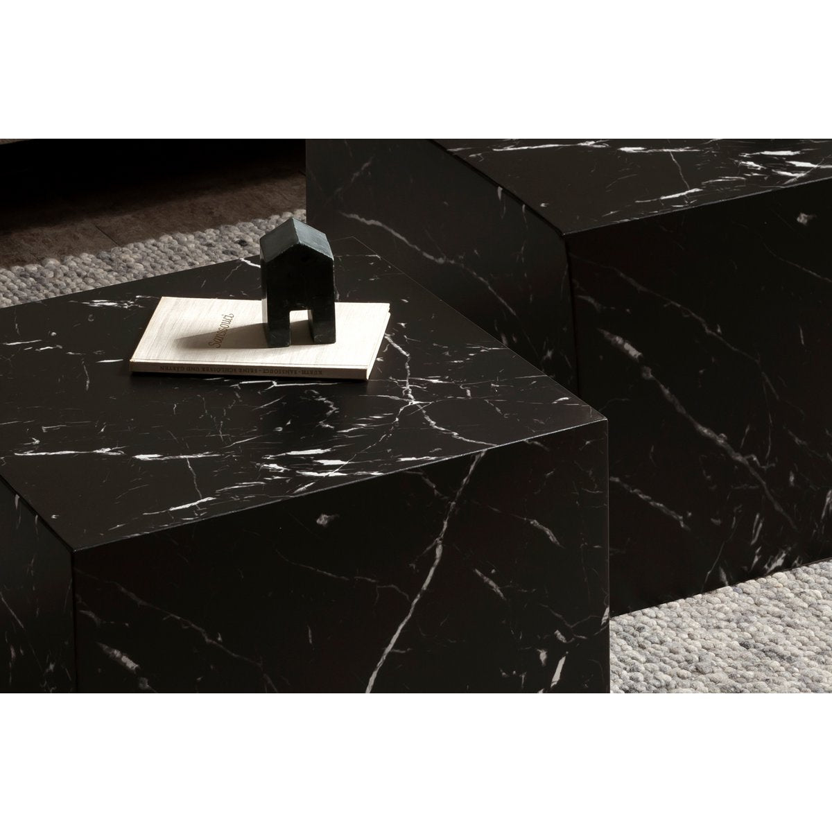 Coffee table set of 2