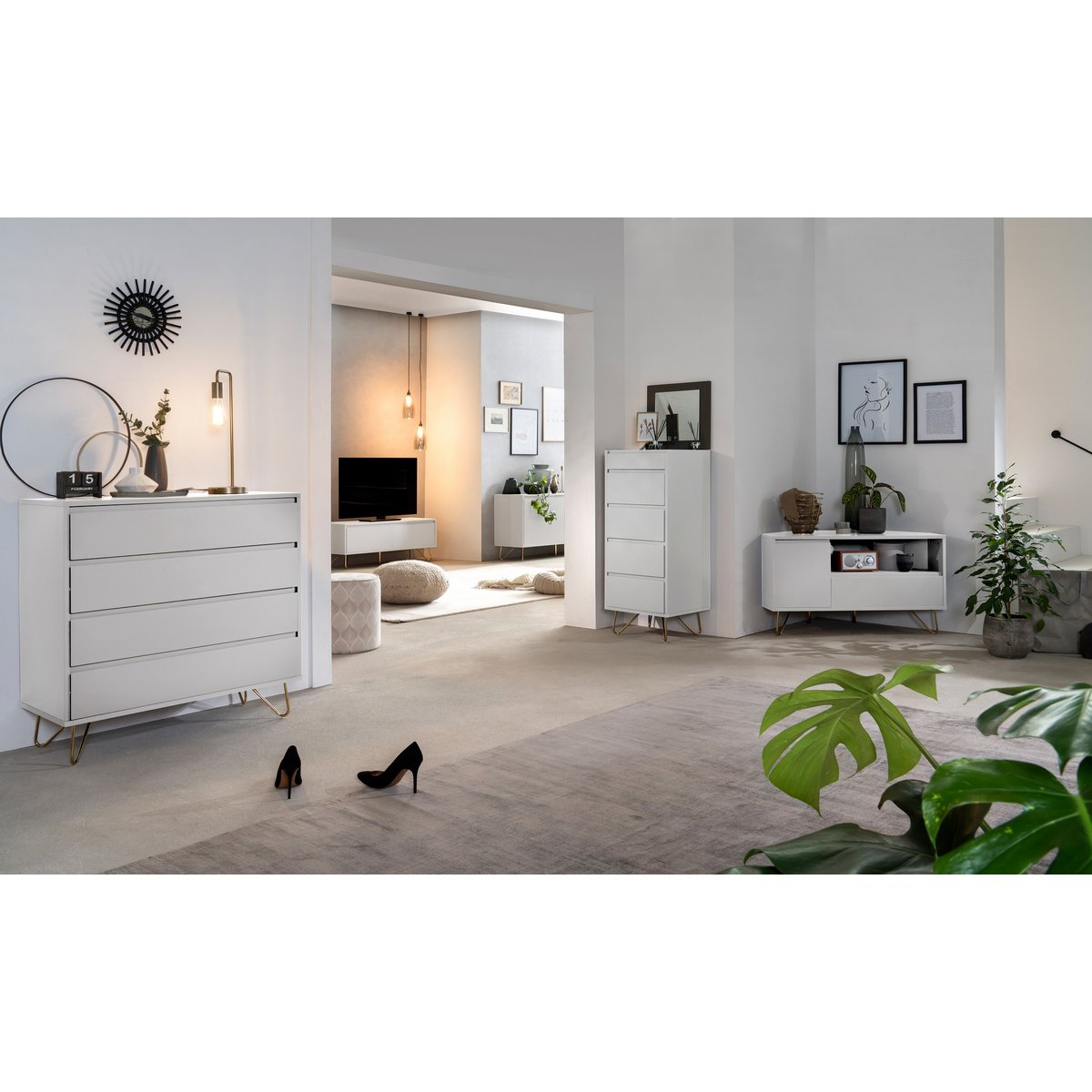 Sideboard with 2 doors and 3 drawers