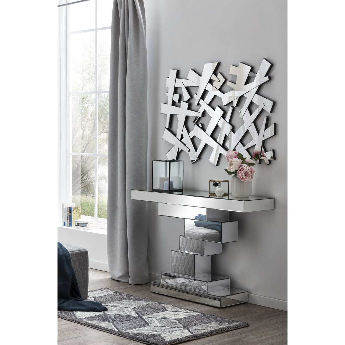 Table made of MDF with mirrored glass