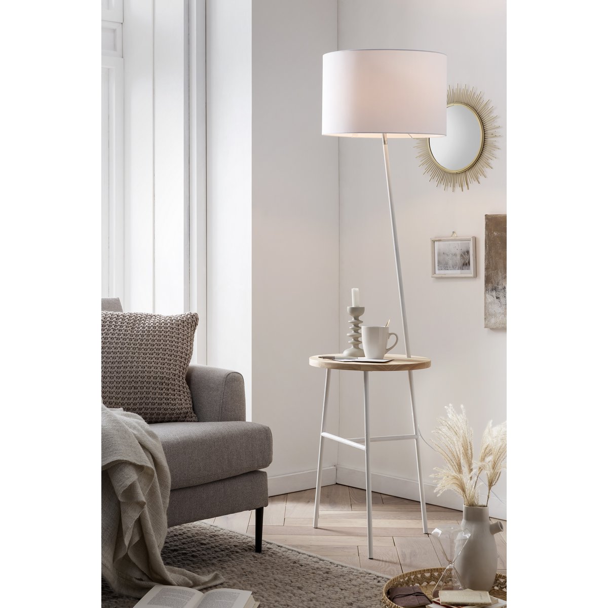 Floor lamp with wooden tray