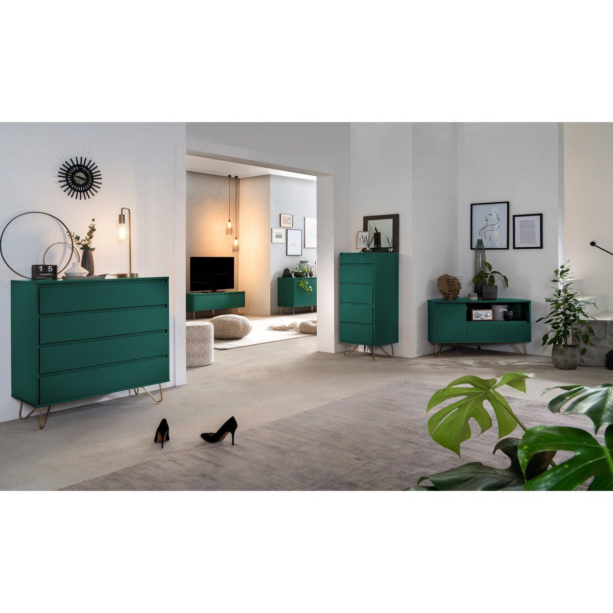 High chest of drawers with 4 drawers and 1 compartment, including mirror