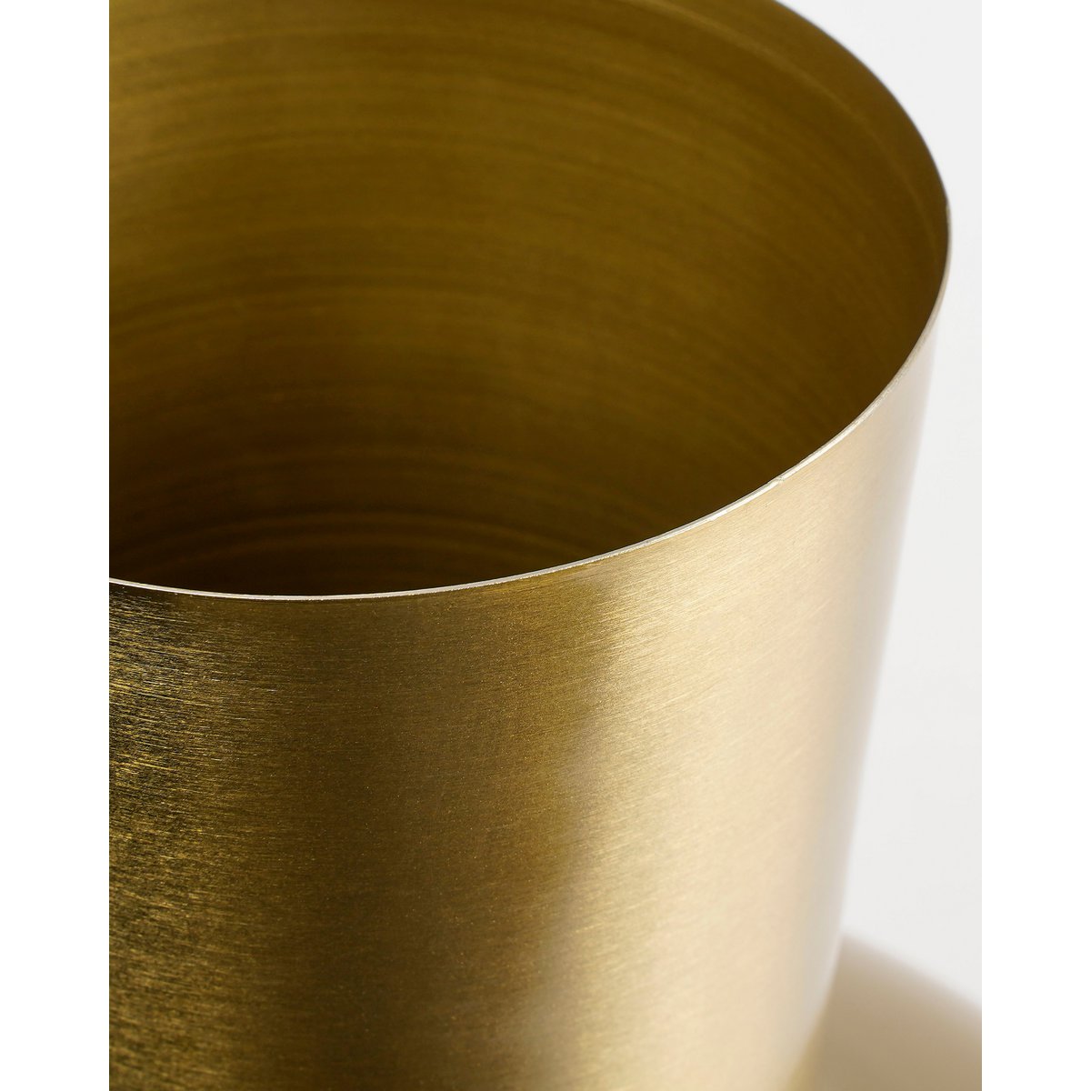 Dara Vase – H42 x Ø28 cm – Metall – Gold
