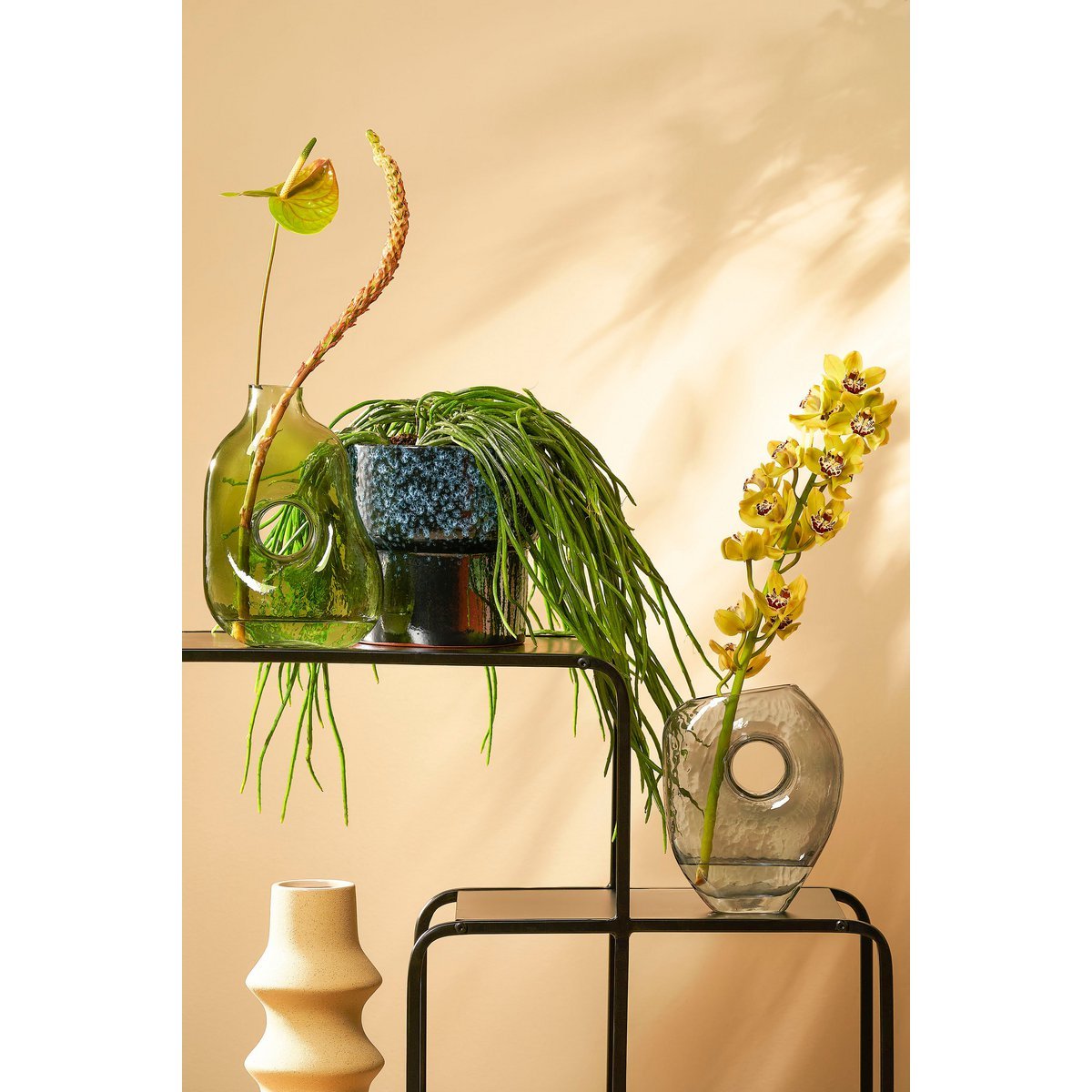 Jay Vase – L18 x B7,5 x H22,5 cm – Glas – Grau