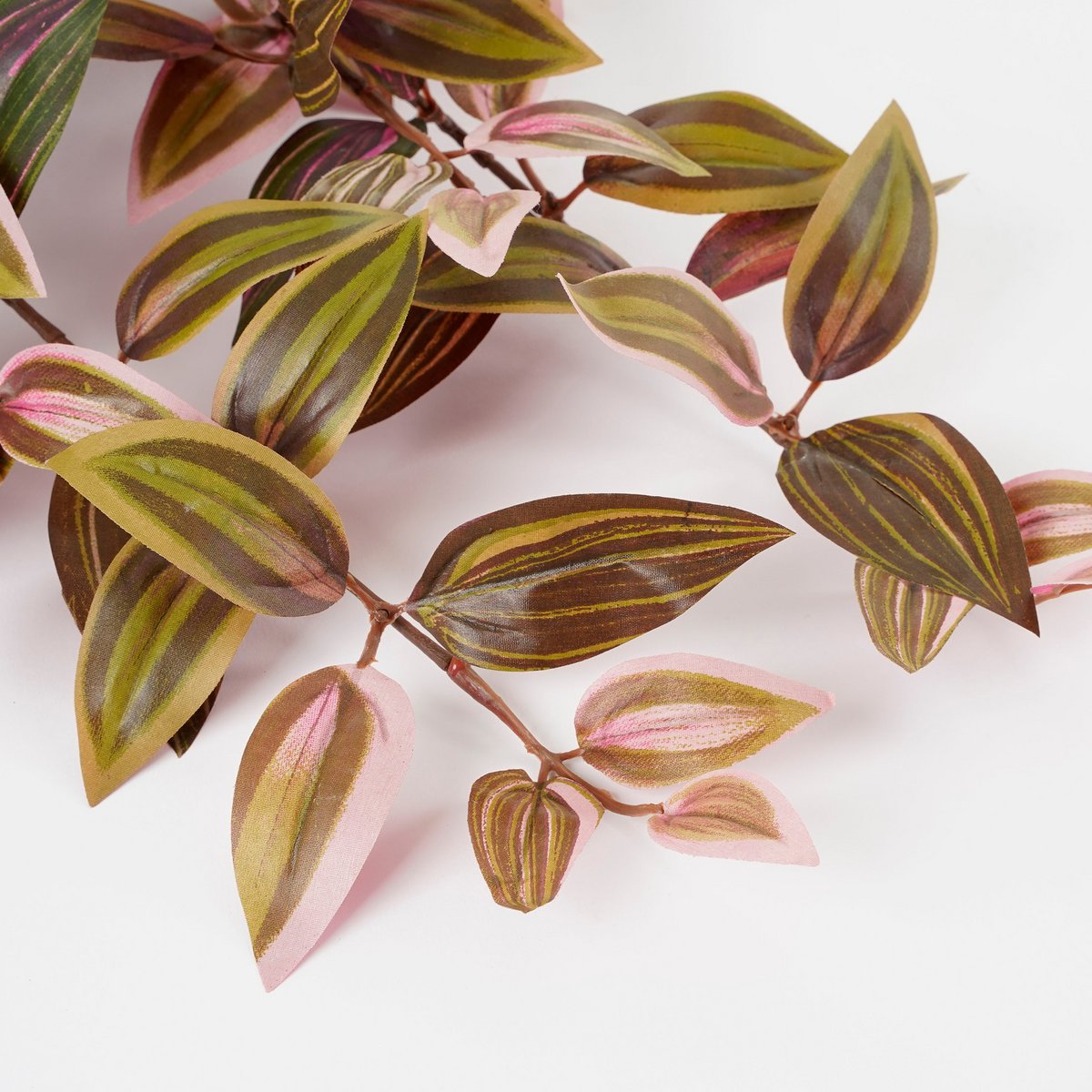Künstliche Hängepflanze Tradescantia – L15 x B20 x H54 cm – Bordeaux