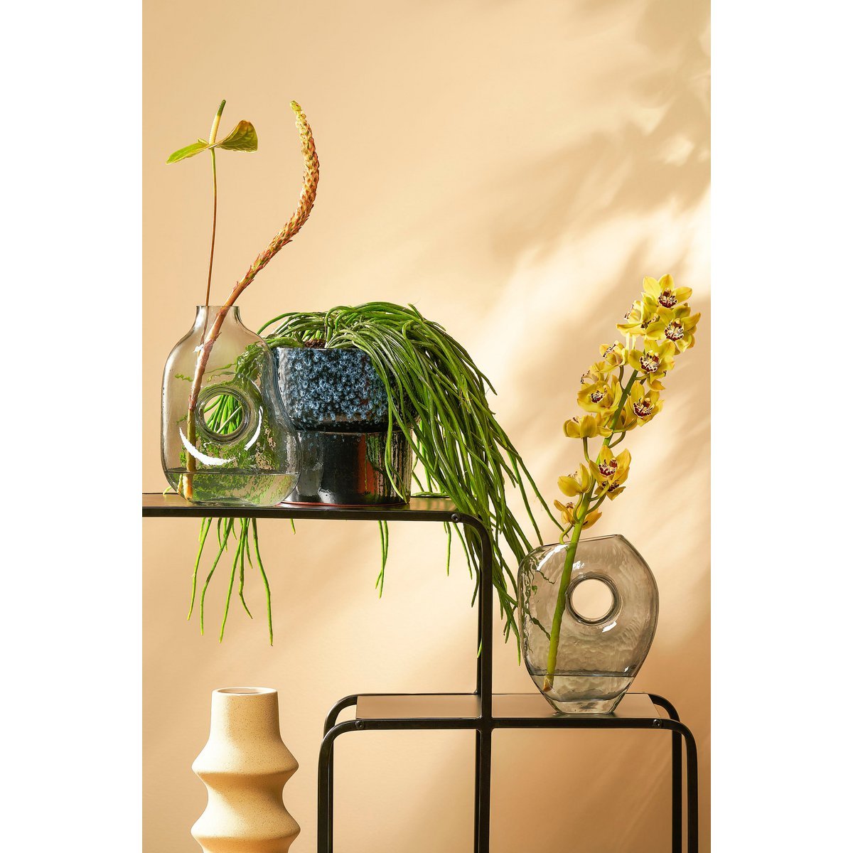 Jay Vase – L18,5 x B10,5 x H25 cm – Glas – Hellgrau