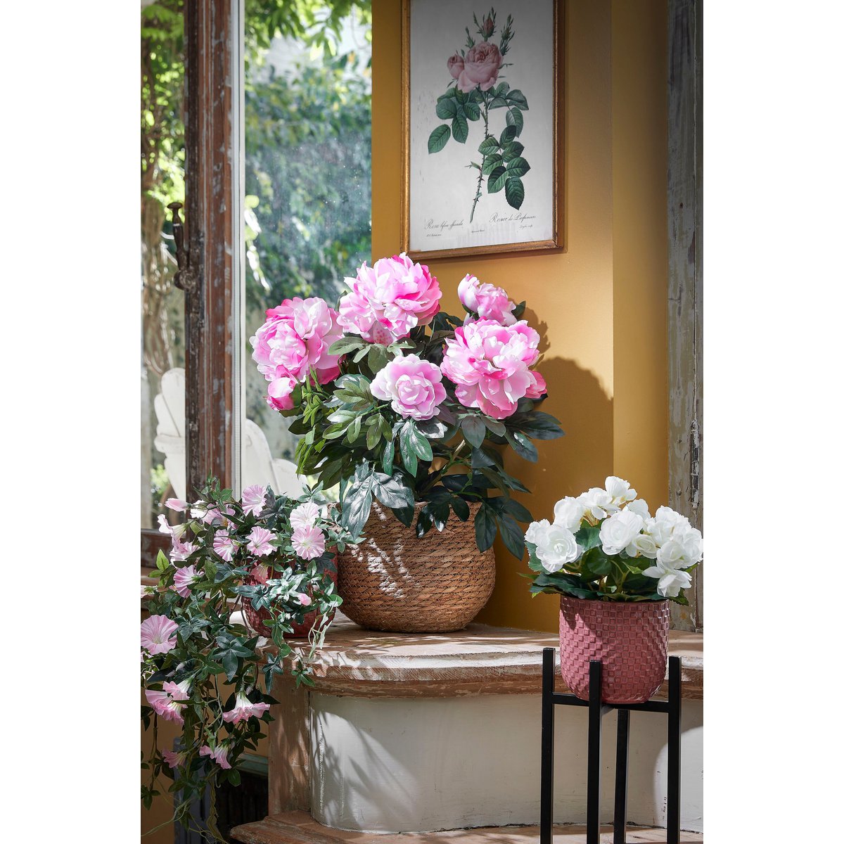Blumentopf in Daan Hellrosa