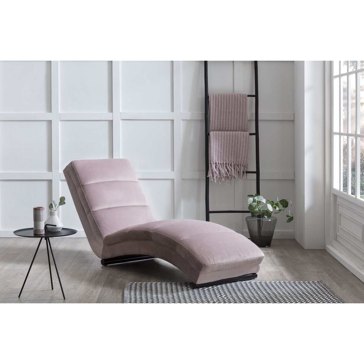 Chaise longue rose velvet