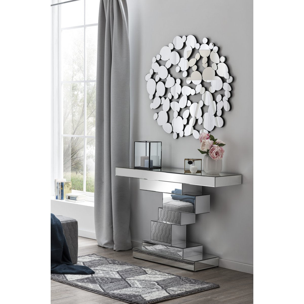 Table made of MDF with mirrored glass