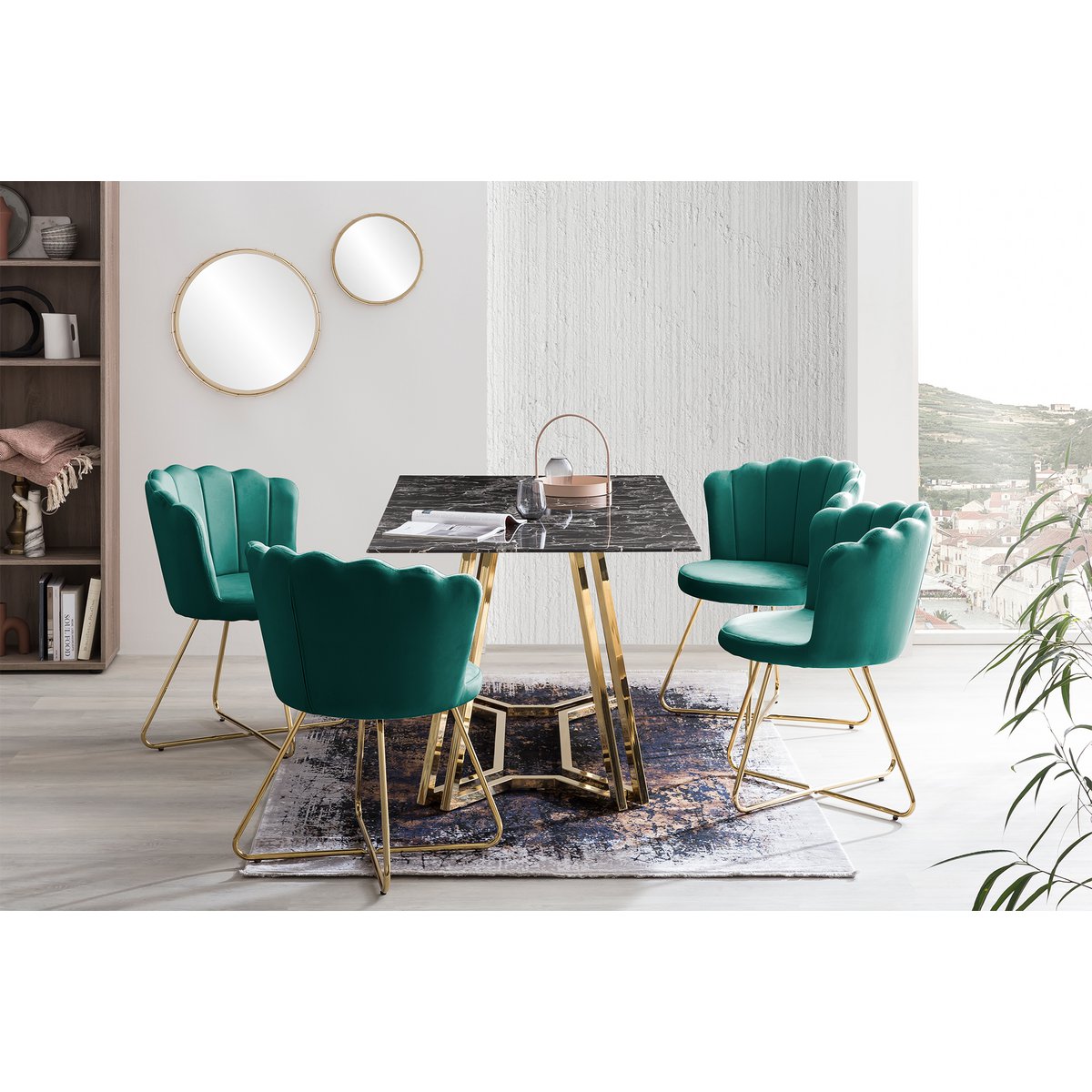 Set of 2 green velvet shell chairs