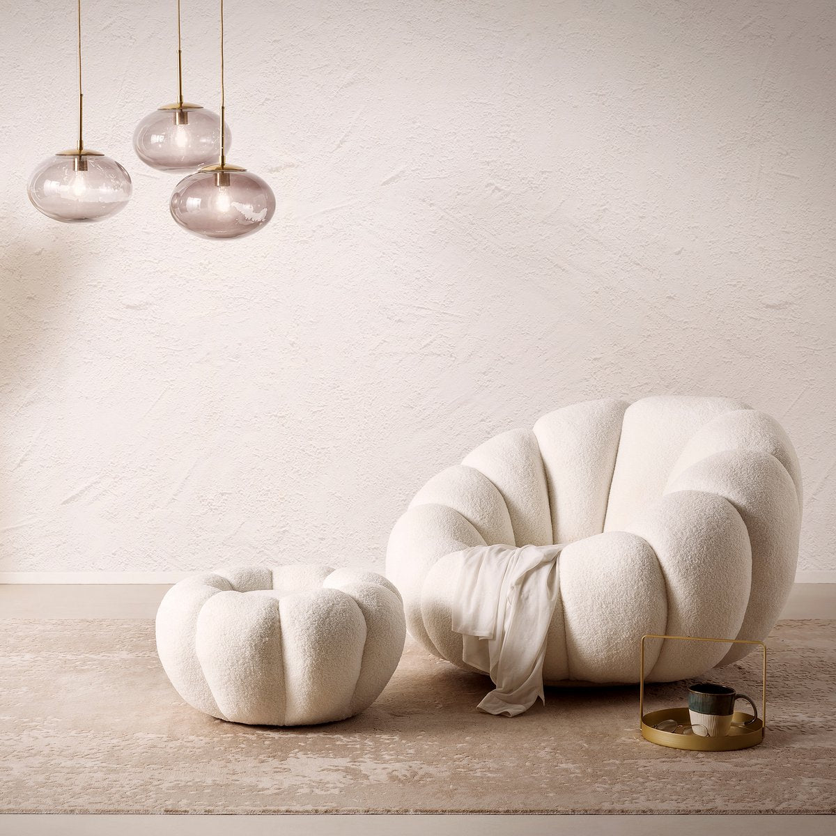 Armchair and stool set made of white teddy fur