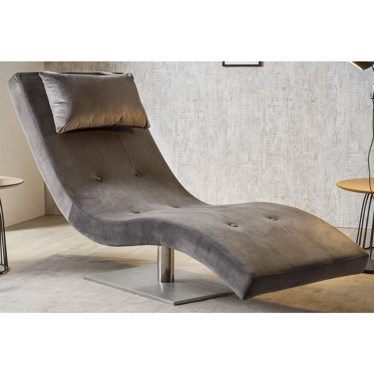 Relax lounger velvet grey