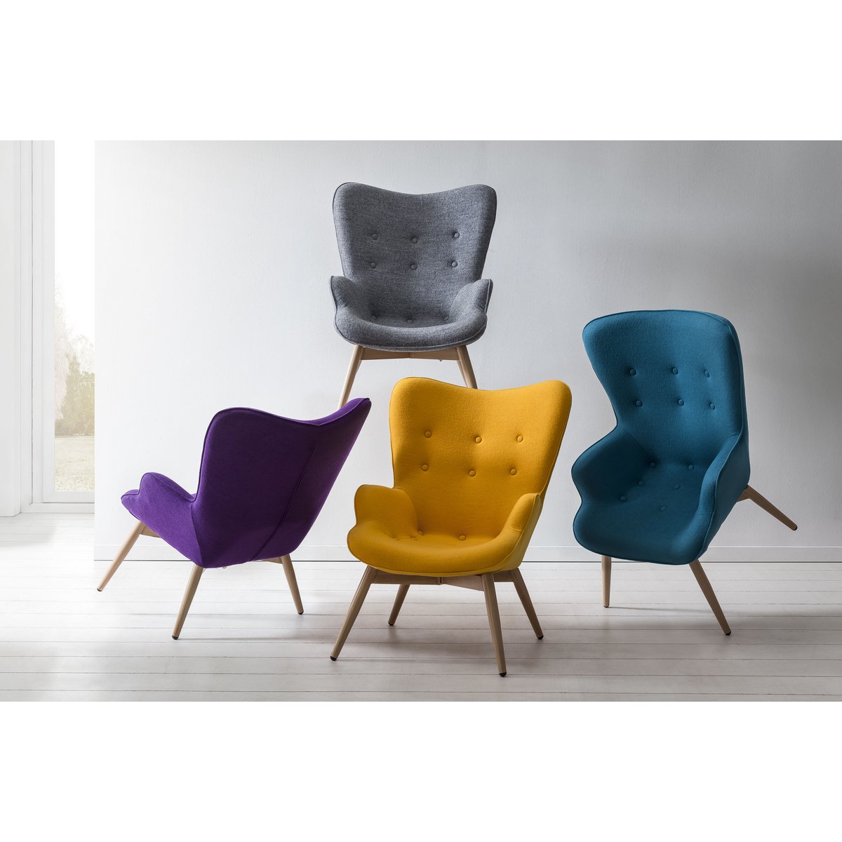 Armchair in gray woven fabric