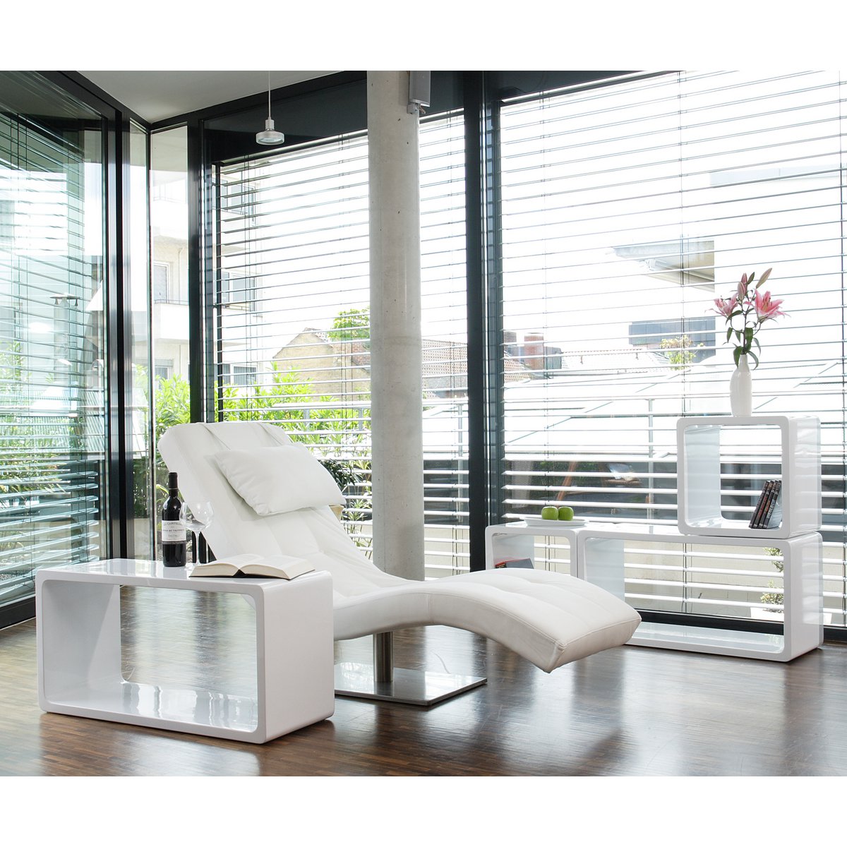 Relaxation lounger white imitation leather look
