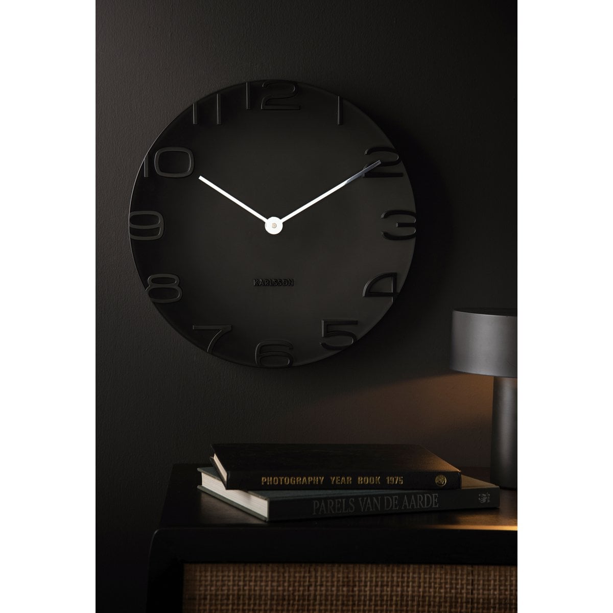 Wanduhr am Rande