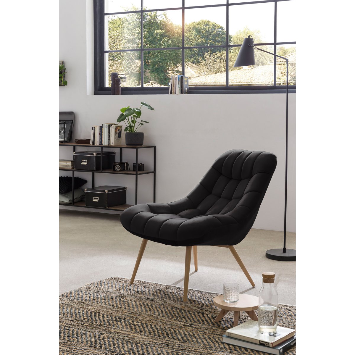 Armchair XXL velvet black metal wood look