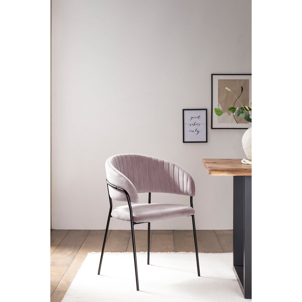 Chair velvet with back quilting rose