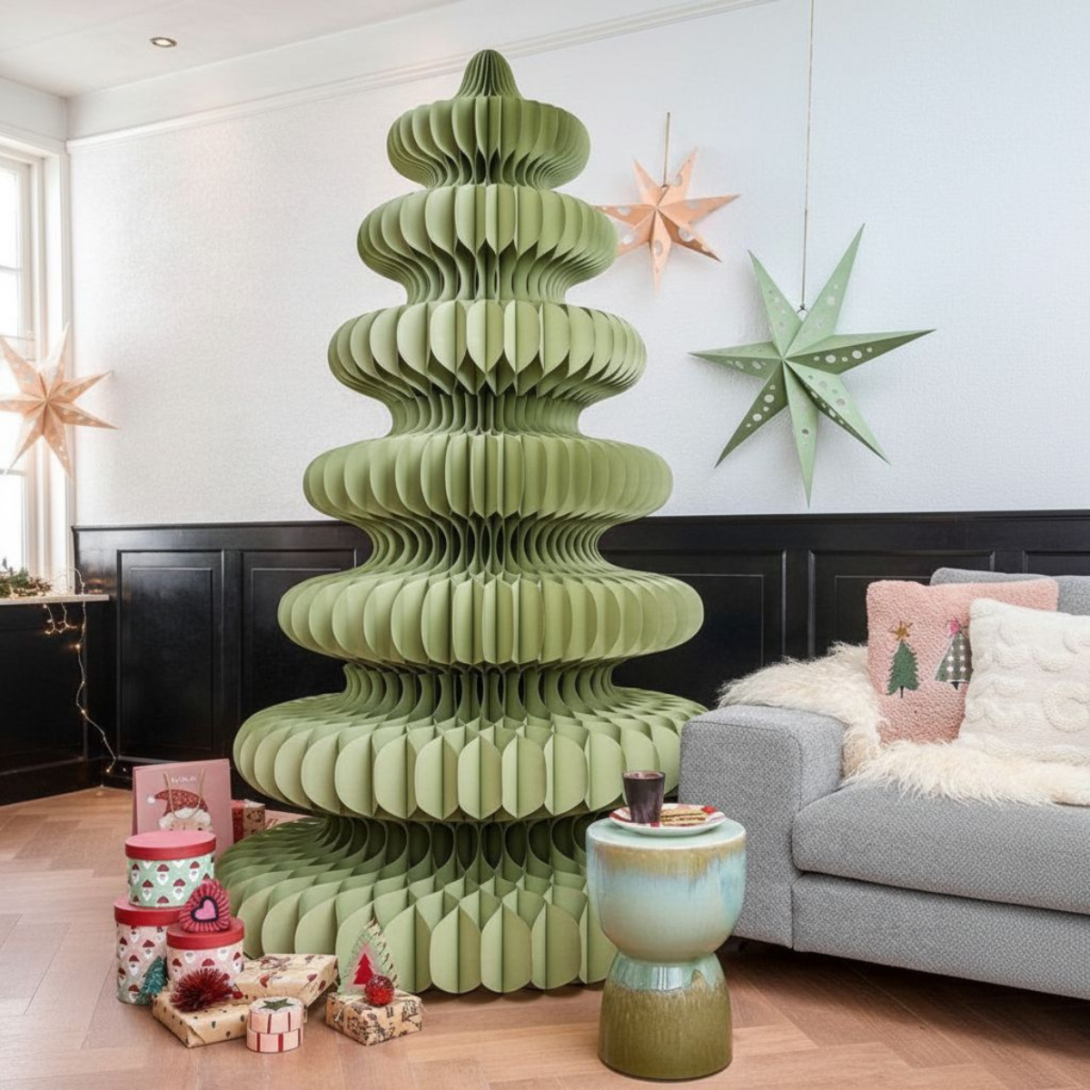 Dekorativer Weihnachtsbaum Grün