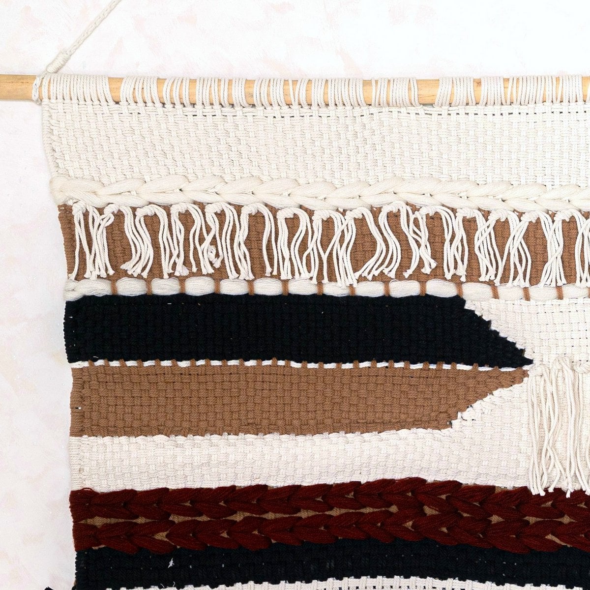 Große Makrame -Wandhänge - gewebte Boho -Wanddekoration - moderne Baumwollwand hängende natürliche Materialien - handgewebtes Wanddekor 120x95 cm Udara