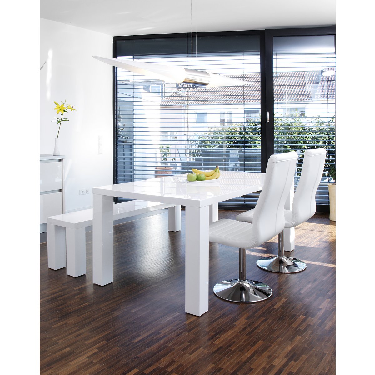 Set of 4 dining chairs in white imitation leather look