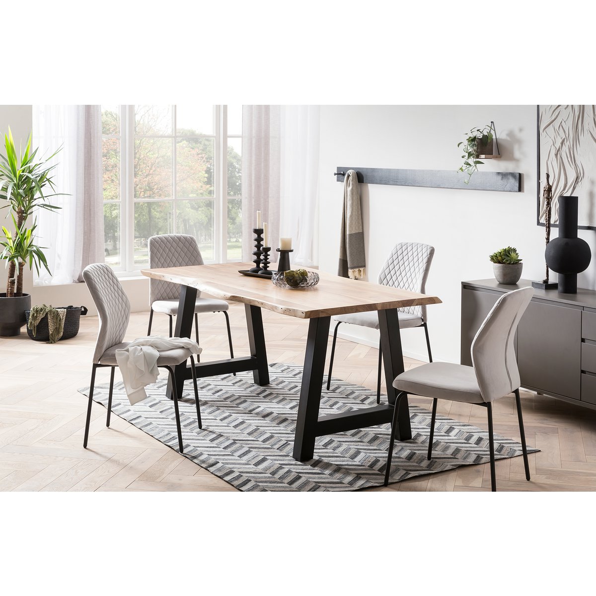 Acacia dining table 140x80 cm