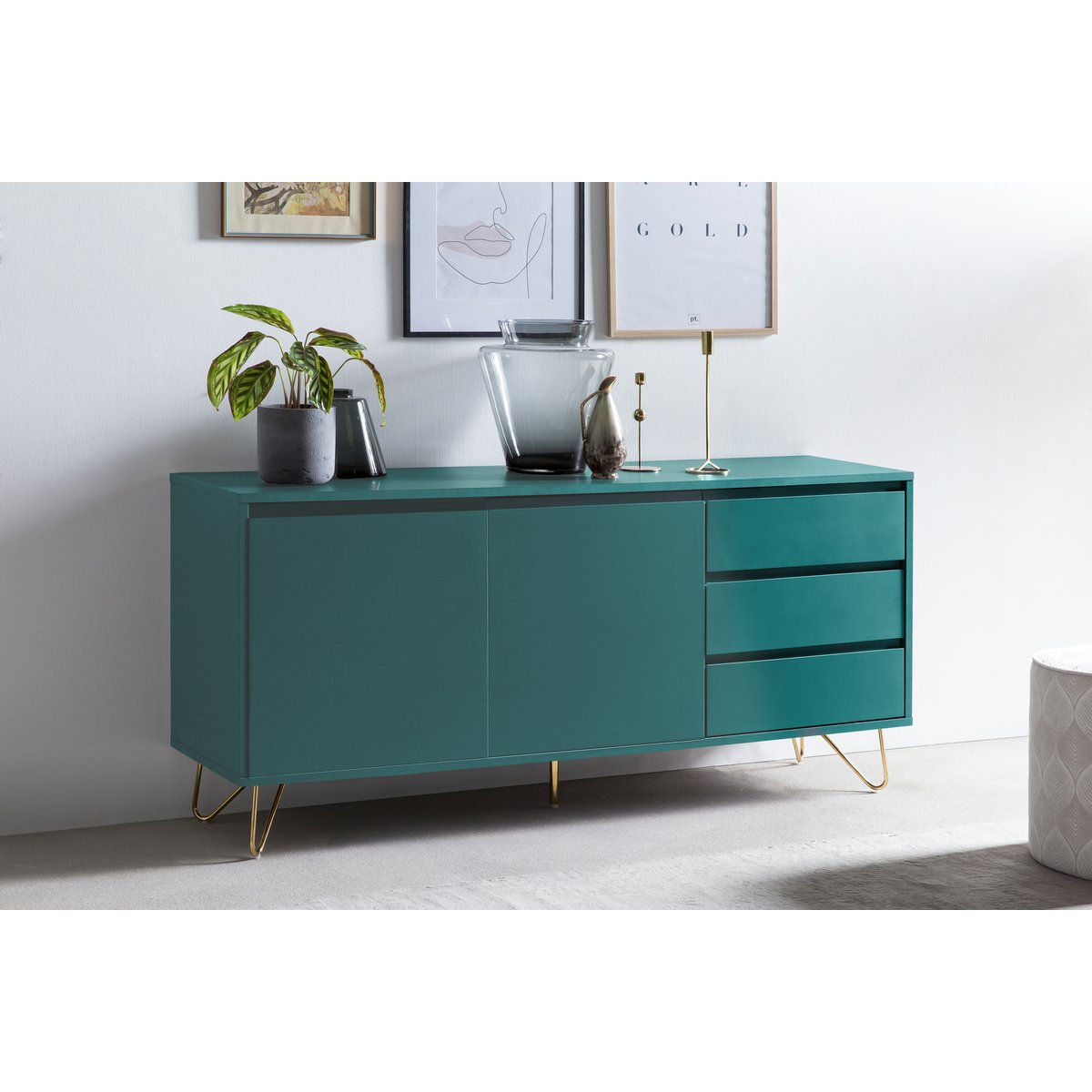 Sideboard with 2 doors and 3 drawers