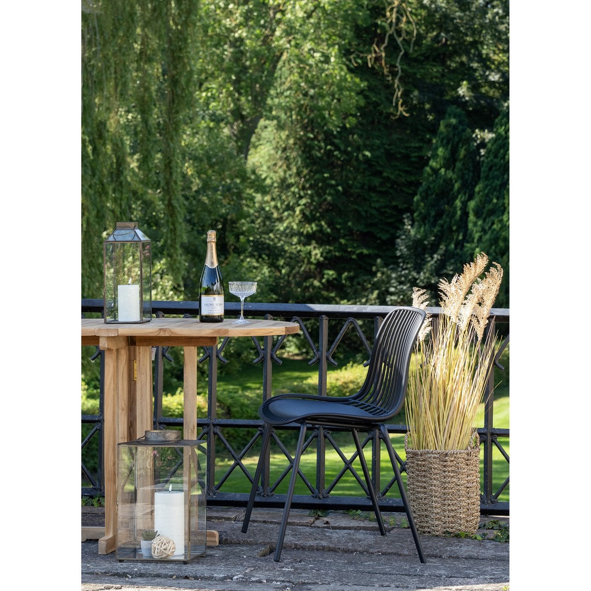 Branson Garden Stuhl - Schwarz, stapelbar, 55x46,5x82 cm - 4 -Set von 4