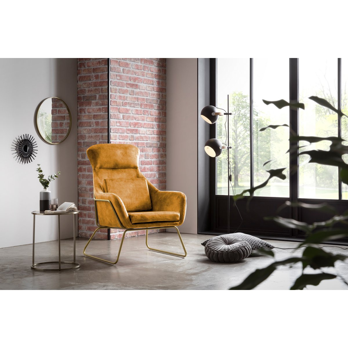 Relax armchair made of gold velvet velor