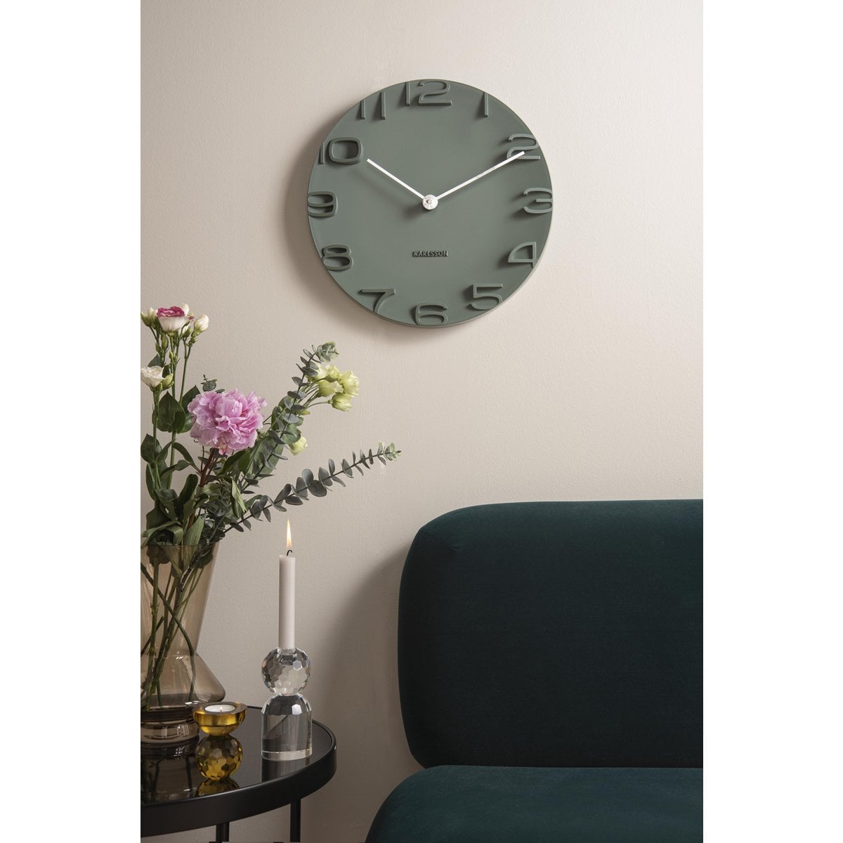 Wanduhr am Rande