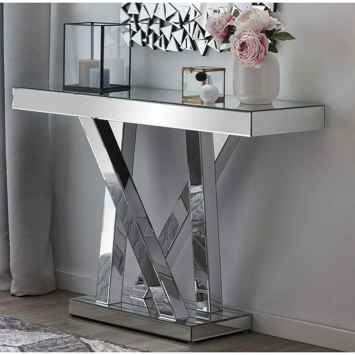 Table made of MDF with mirrored glass