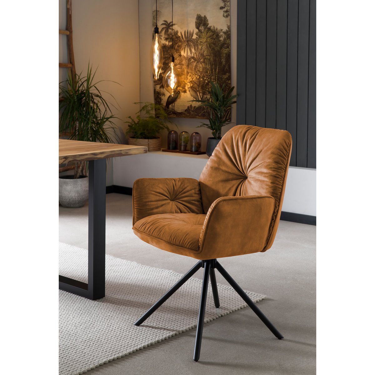 Armchair with 360° rotation function, gold