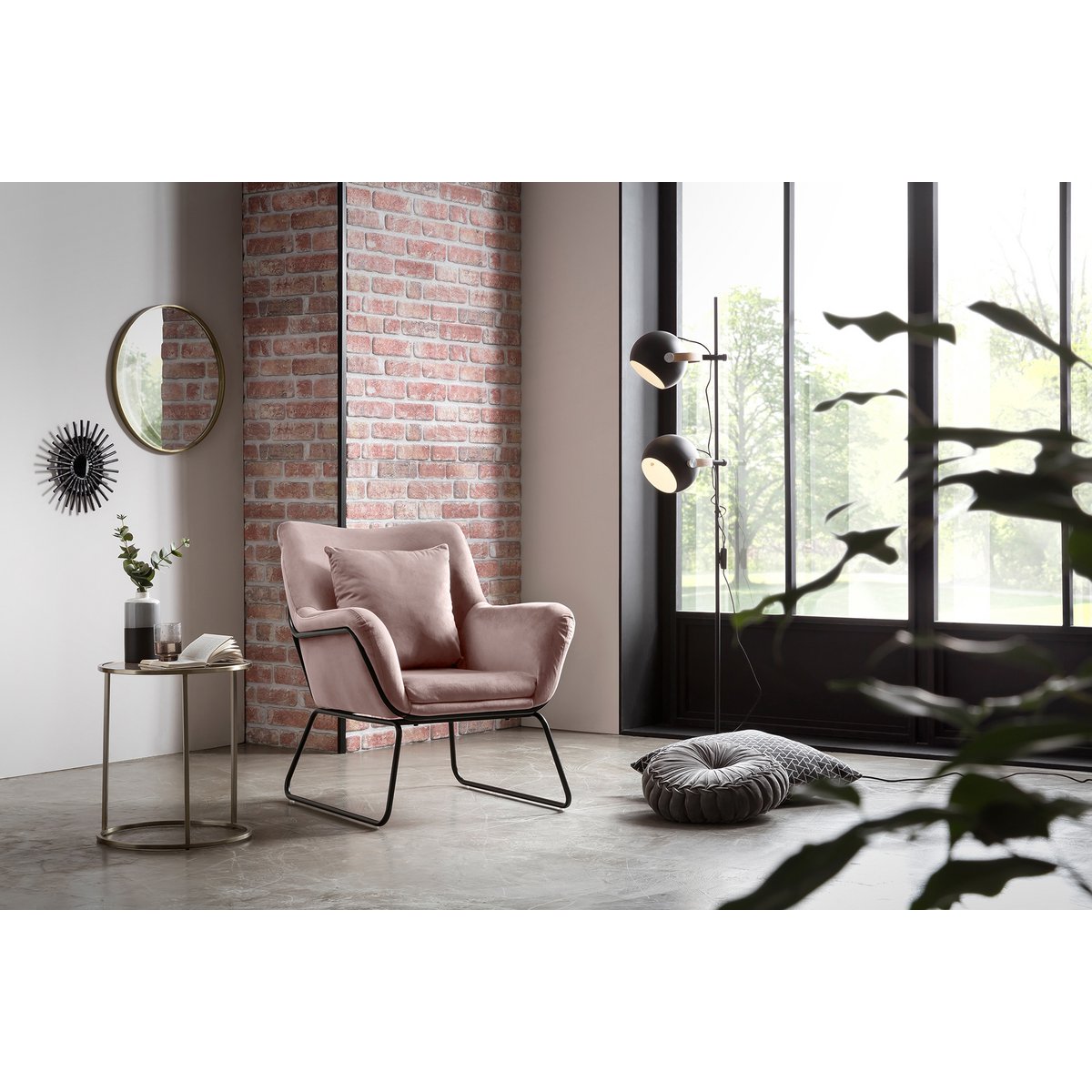 Relax armchair upholstered in Rose velvet