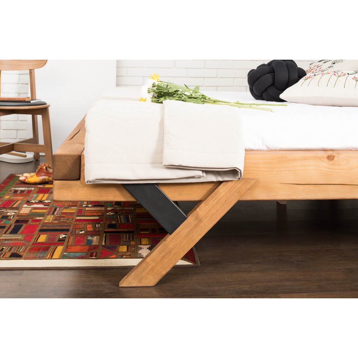 Beam bed 200 x 200 cm