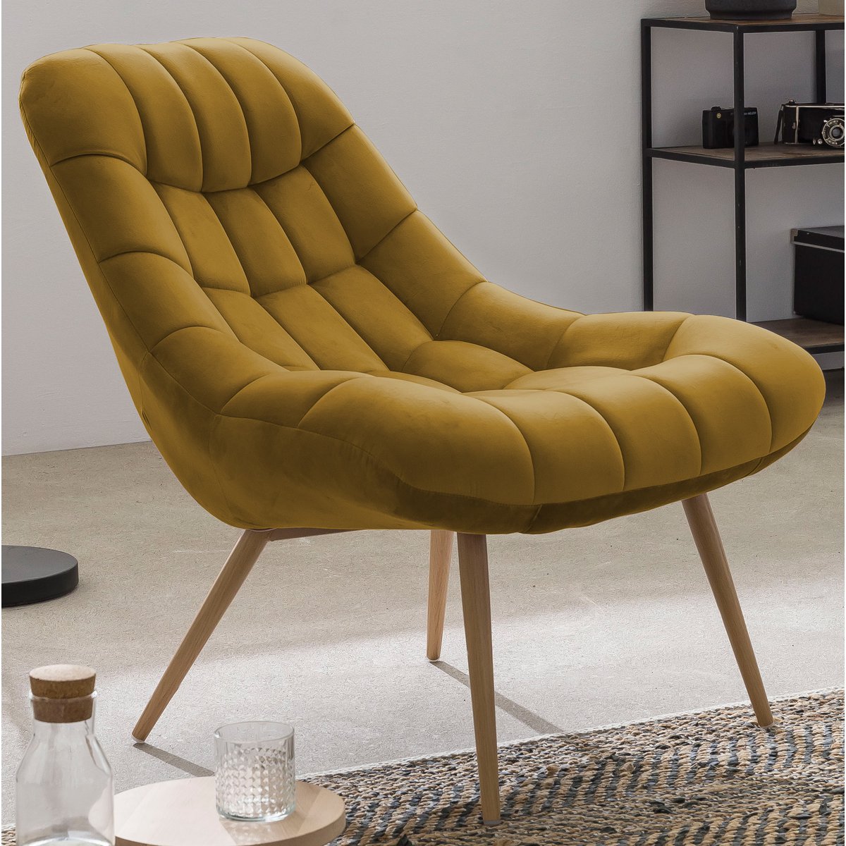 Armchair XXL velvet yellow metal wood look