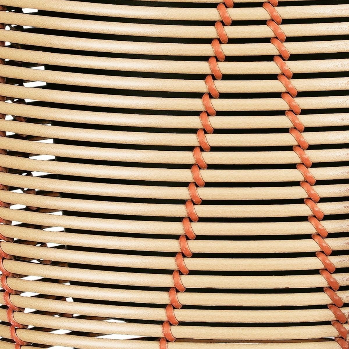 Blumentopf außerhalb von Cancun Beige
