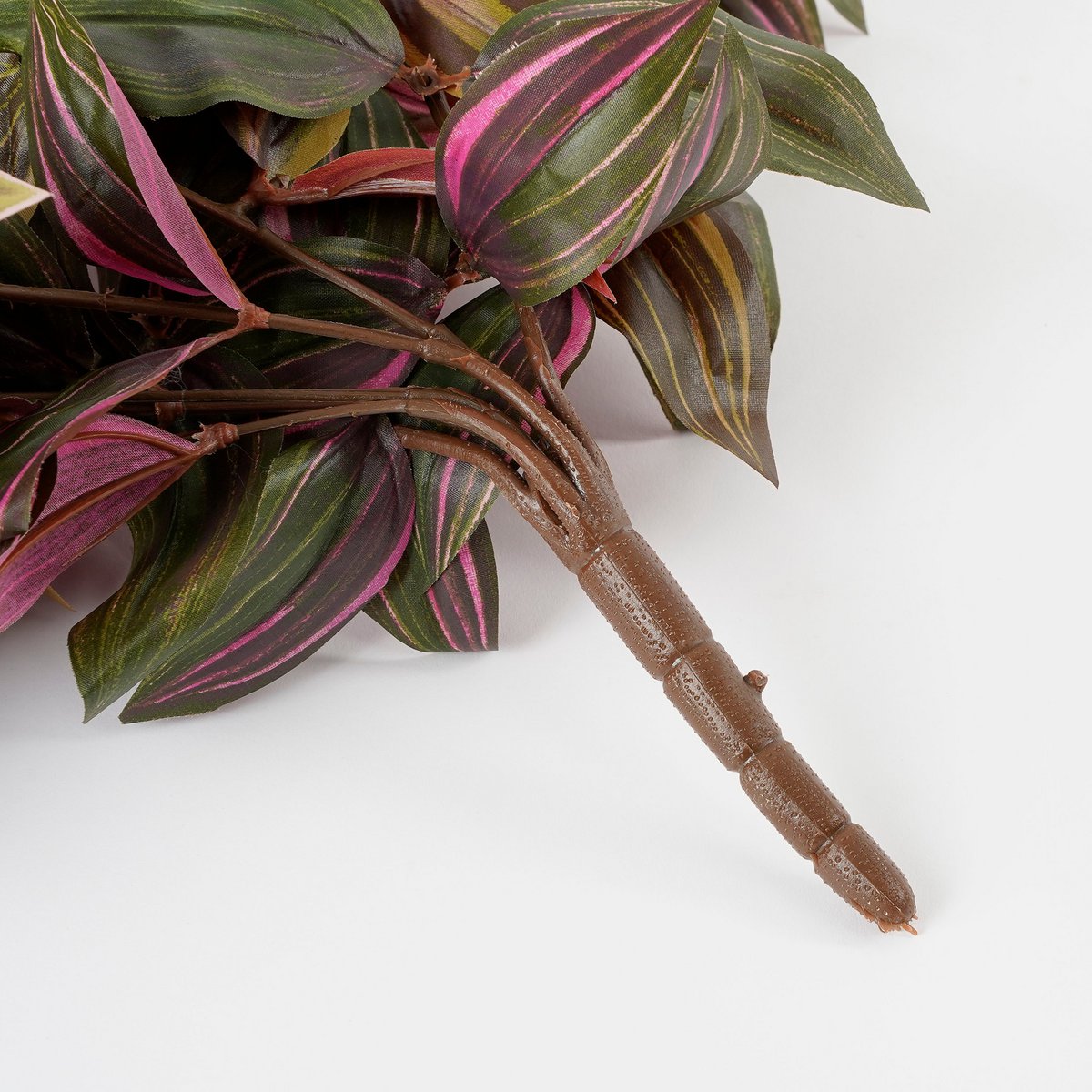 Künstliche Hängepflanze Tradescantia – L15 x B20 x H54 cm – Bordeaux