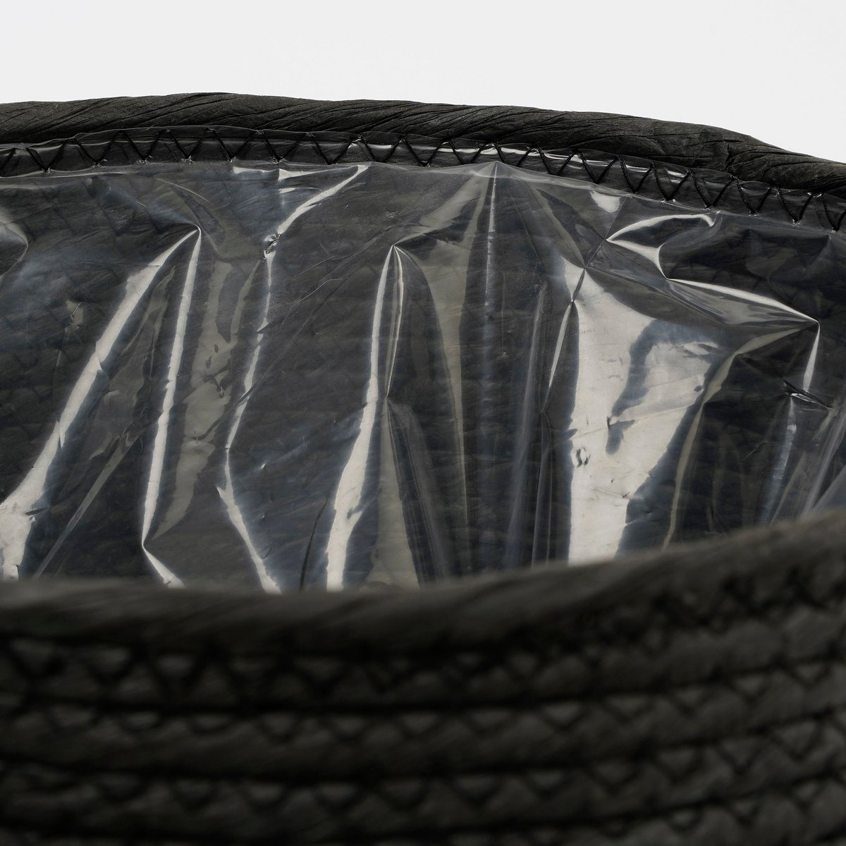 Jorck Korb für Pflanzen – H19 x Ø22 cm – Papier – Schwarz