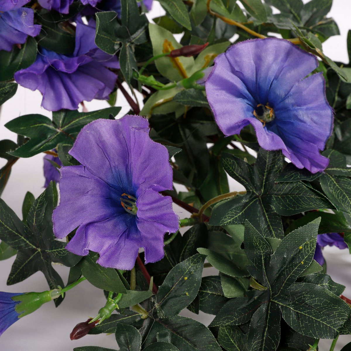 Künstliche Hängepflanze Petunie im Stan-Blumentopf – L25 x B45 x H50 cm – Dunkelviolett